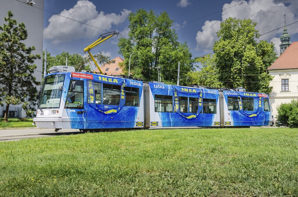 Ikea Brno celopolep tramvaje